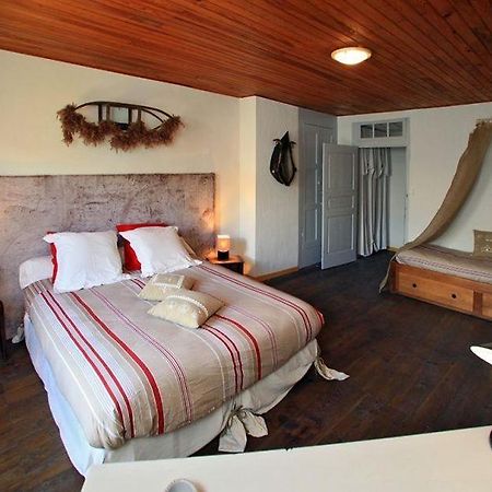 Le Gîte des Faucons Extérieur photo